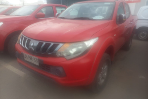 MITSUBISHI L200 2.4 KATANA CRT 4X4 AÑO 2019 (SANTIAGO)  LHHX33