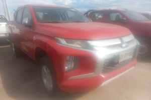 MITSUBISHI L200 2.4 KATANA CRT 4X4 AÑO 2022 (SANTIAGO)  RXDY30