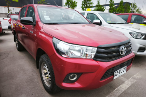 TOYOTA HILUX 4X4 2.4 DX 2022 (SANTIAGO)  RZVL 29