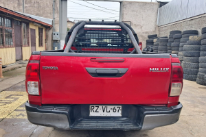 TOYOTA HILUX 4X4 2.4 DX AÑO 2022 (SANTIAGO)  RZVL 67
