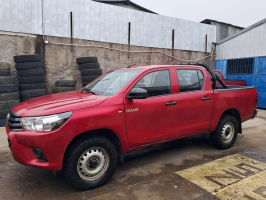 TOYOTA HILUX 4X4 2.4 DX AÑO 2022 (SANTIAGO)  RZVL 67