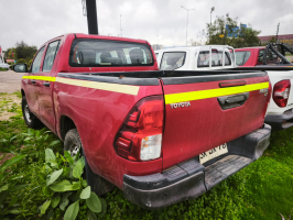 TOYOTA HILUX 4X4 2.4 DX 2023 (SANTIAGO)  SKJX 78