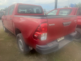 TOYOTA HILUX 4X4 2.4 DX 2023 (SANTIAGO)  SLGK 40