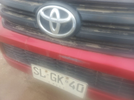TOYOTA HILUX 4X4 2.4 DX 2023 (SANTIAGO)  SLGK 40